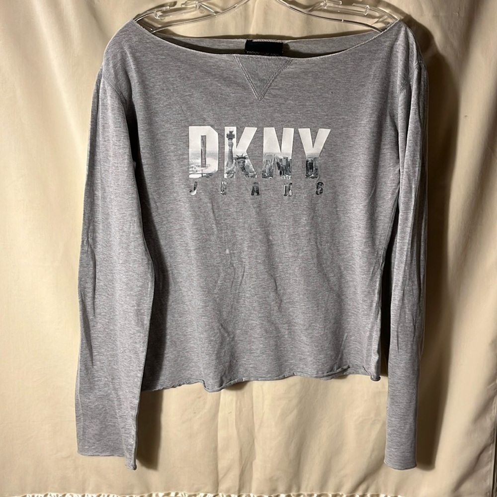 DKNY long-sleeved gray Tee shirt with LOGO, 100% cotton, Size XS.